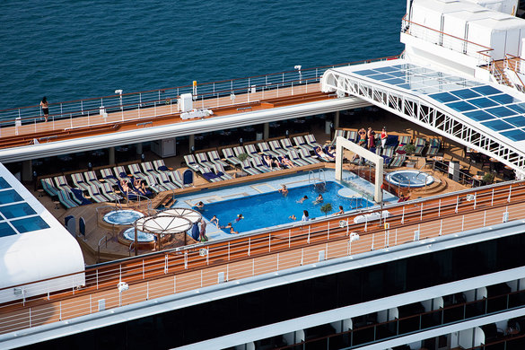 Holland america R- Class lido pool.jpg